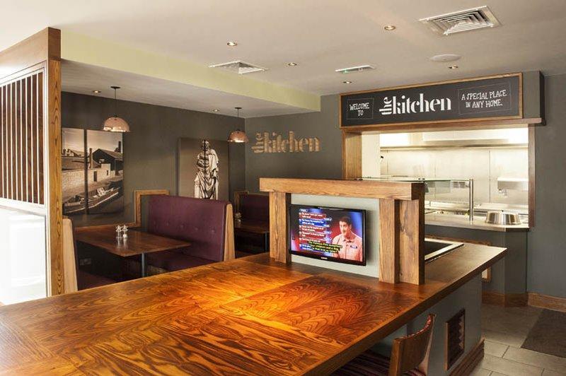 Premier Inn Dudley Town Centre Екстериор снимка